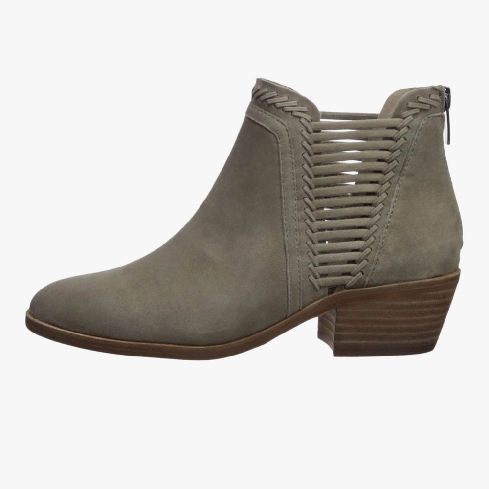 Vince Camuto Pippsy Suede Ankle Booties Cabincore Western low heel taupe - Picture 3 of 13